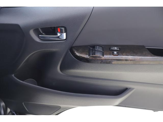 ハイエースバン スーパーGLダークプライムII 4WD 衝突被害軽減ブレーキ SDナビ地デジTV 全周囲カメラ 後席モニター スマートキー ETC オートハイビーム 車線逸脱警報 クリアランスソナー 前後ドラレコ デジタルミラー AC100V電源 純正アルミ LEDヘッドライト(38枚目)