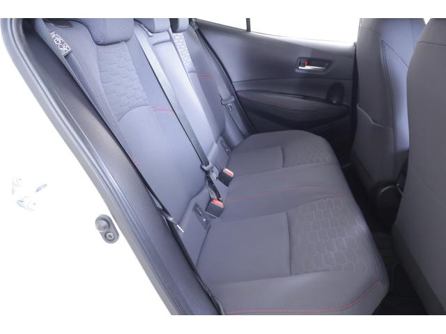 カローラスポーツ ハイブリッドＧ　Ｚ　衝突被害軽減ブレーキ　レーダークルーズ　９インチＤＡナビ　バックカメラ　ＢＳＭ　スマートキー　ＥＴＣ２．０　クリアランスソナー　車線逸脱警報　オートハイビーム　シートヒーター　ドラレコ　ＬＥＤライト　ＡＣ１００Ｖ－１５００Ｗ　当社試乗車（40枚目）