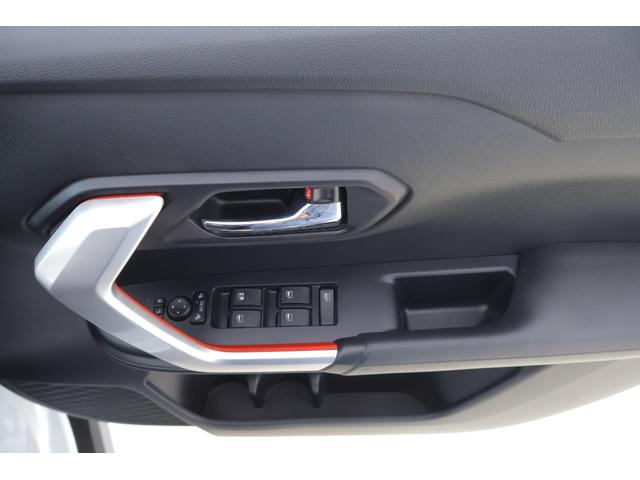 ライズ Ｚ　衝突被害軽減ブレーキ　レーダークルーズ　純正９インチＤＡ　地デジＴＶ　全周囲カメラ　スマートキー　オートハイビーム　車線逸脱警報　コーナーセンサー　シートヒーター　前後ドラレコ　先行車発進告知機能　Ｂｌｕｅｔｏｏｔｈ接続　ＬＥＤヘッドライト　横滑り防止装置（34枚目）