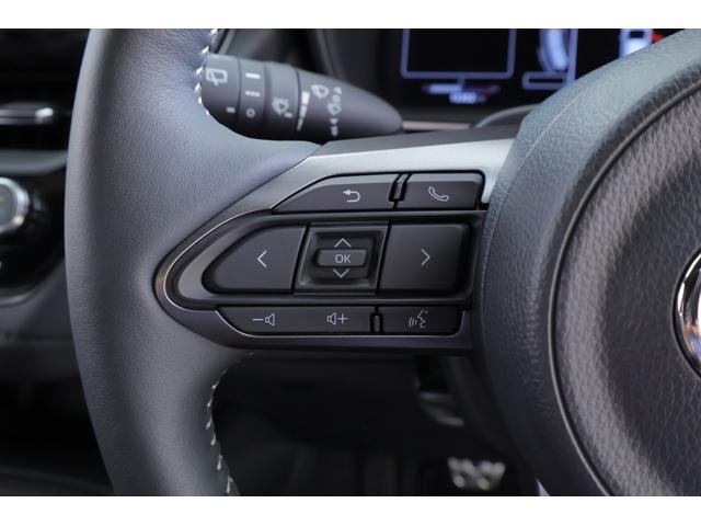 ＲＺ　４ＷＤ　６速ＭＴ　衝突被害軽減ブレーキ　レーダークルーズ　ＢＳＭ　１０．５インチＤＡナビ　地デジＴＶ　バックカメラ　車線逸脱警報　クリアランスソナー　シートヒーター　ステアリングヒーター　ドラレコ（画像17）