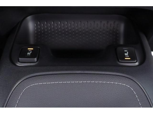 ＲＺ　４ＷＤ　６速ＭＴ　衝突被害軽減ブレーキ　レーダークルーズ　ＢＳＭ　１０．５インチＤＡナビ　地デジＴＶ　バックカメラ　車線逸脱警報　クリアランスソナー　シートヒーター　ステアリングヒーター　ドラレコ（画像21）