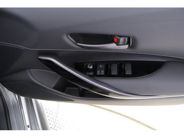 ＲＺ　４ＷＤ　６速ＭＴ　衝突被害軽減ブレーキ　レーダークルーズ　ＢＳＭ　１０．５インチＤＡナビ　地デジＴＶ　バックカメラ　車線逸脱警報　クリアランスソナー　シートヒーター　ステアリングヒーター　ドラレコ（画像32）