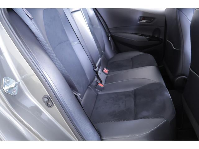 ＲＺ　４ＷＤ　６速ＭＴ　衝突被害軽減ブレーキ　レーダークルーズ　ＢＳＭ　１０．５インチＤＡナビ　地デジＴＶ　バックカメラ　車線逸脱警報　クリアランスソナー　シートヒーター　ステアリングヒーター　ドラレコ（画像35）