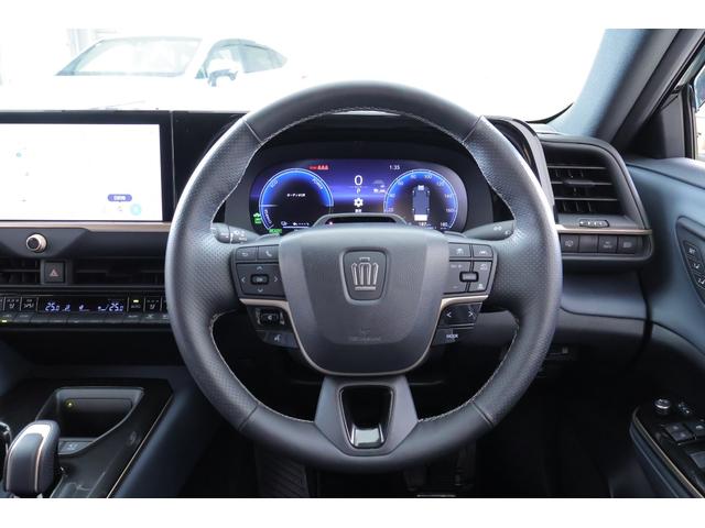 ＲＳ　ＰＨＥＶ　４ＷＤ　１２．３型ＤＡナビ地デジ　全周囲カメラ　ＢＳＭ　衝突被害軽減ブレーキ　レーダークルーズ　車線逸脱警報　クリアランスソナー　前後ドラレコ　本革　シートヒーター＆クール　当社試乗車（画像8）