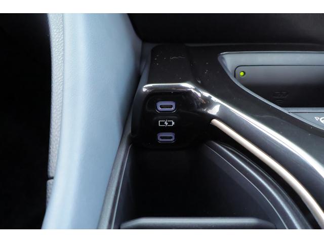 ＲＳ　ＰＨＥＶ　４ＷＤ　１２．３型ＤＡナビ地デジ　全周囲カメラ　ＢＳＭ　衝突被害軽減ブレーキ　レーダークルーズ　車線逸脱警報　クリアランスソナー　前後ドラレコ　本革　シートヒーター＆クール　当社試乗車（画像26）