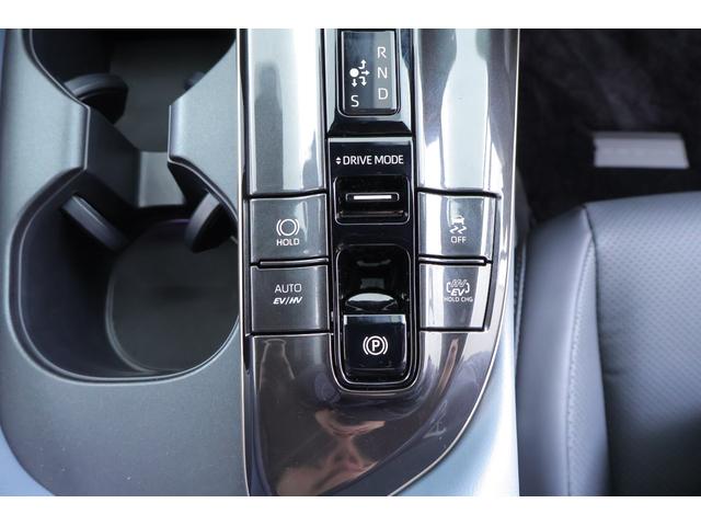 ＲＳ　ＰＨＥＶ　４ＷＤ　１２．３型ＤＡナビ地デジ　全周囲カメラ　ＢＳＭ　衝突被害軽減ブレーキ　レーダークルーズ　車線逸脱警報　クリアランスソナー　前後ドラレコ　本革　シートヒーター＆クール　当社試乗車（画像28）