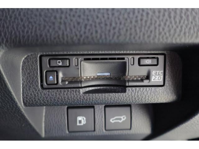 ＲＳ　ＰＨＥＶ　４ＷＤ　１２．３型ＤＡナビ地デジ　全周囲カメラ　ＢＳＭ　衝突被害軽減ブレーキ　レーダークルーズ　車線逸脱警報　クリアランスソナー　前後ドラレコ　本革　シートヒーター＆クール　当社試乗車（画像30）