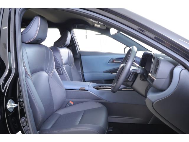 ＲＳ　ＰＨＥＶ　４ＷＤ　１２．３型ＤＡナビ地デジ　全周囲カメラ　ＢＳＭ　衝突被害軽減ブレーキ　レーダークルーズ　車線逸脱警報　クリアランスソナー　前後ドラレコ　本革　シートヒーター＆クール　当社試乗車（画像39）