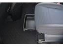 カスタムＧ　衝突被害軽減ブレーキ　純正ＳＤナビ　地デジＴＶ　スマートキー　ＥＴＣ　レーダークルーズ　オートハイビーム　車線逸脱警報　コーナーセンサー　両側電動ドア　先行車発進お知らせ機能　ＬＥＤライト　Ｂｌｕｅｔｏｏｔｈ接続　純正アルミ　横滑り防止装置（33枚目）