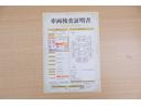 店頭にて、クルマの状態が一目で分かる検査証明書を公開中。トヨタ認定検査員が厳しく査定し、状態を点数と図解で表示しています。修復歴はもちろん、傷やヘコミの箇所や程度がご確認いただけます。