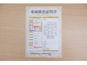 店頭にて、クルマの状態が一目で分かる検査証明書を公開中。トヨタ認定検査員が厳しく査定し、状態を点数と図解で表示しています。修復歴はもちろん、傷やヘコミの箇所や程度がご確認いただけます。