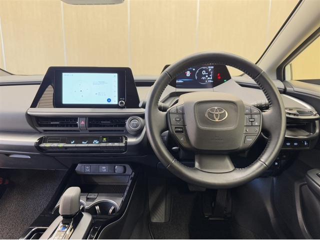 プリウス X 衝突被害軽減ブレーキ ペダル踏み間違い急発進抑制装置 電源コンセントディスプレイオーディオ Bluetooth ETC LED 寒冷地仕様 ブラインドスポットモニター クルーズコントロール 記録簿(6枚目)