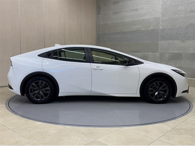 プリウス X 衝突被害軽減ブレーキ ペダル踏み間違い急発進抑制装置 電源コンセントディスプレイオーディオ Bluetooth ETC LED 寒冷地仕様 ブラインドスポットモニター クルーズコントロール 記録簿(15枚目)