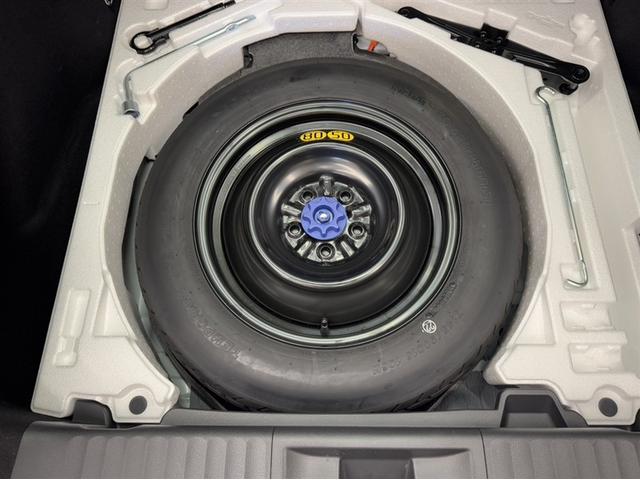 プリウス X 衝突被害軽減ブレーキ ペダル踏み間違い急発進抑制装置 電源コンセントディスプレイオーディオ Bluetooth ETC LED 寒冷地仕様 ブラインドスポットモニター クルーズコントロール 記録簿(17枚目)