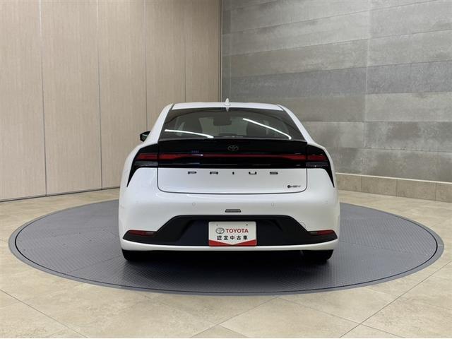 プリウス X 衝突被害軽減ブレーキ ペダル踏み間違い急発進抑制装置 電源コンセントディスプレイオーディオ Bluetooth ETC LED 寒冷地仕様 ブラインドスポットモニター クルーズコントロール 記録簿(27枚目)