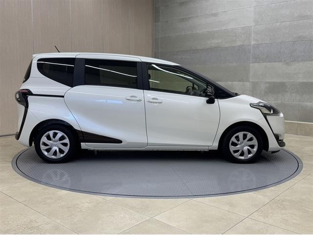 シエンタ Ｇ　衝突被害軽減ブレーキ　ナビ　フルセグ　Ｂｌｕｅｔｏｏｔｈ　ＥＴＣ　ＬＥＤ　両側電動スライドドア　アイドリングストップ　バックモニター　オートエアコン　ＣＤ／ＤＶＤ再生　先進ライト　車線逸脱警報（14枚目）