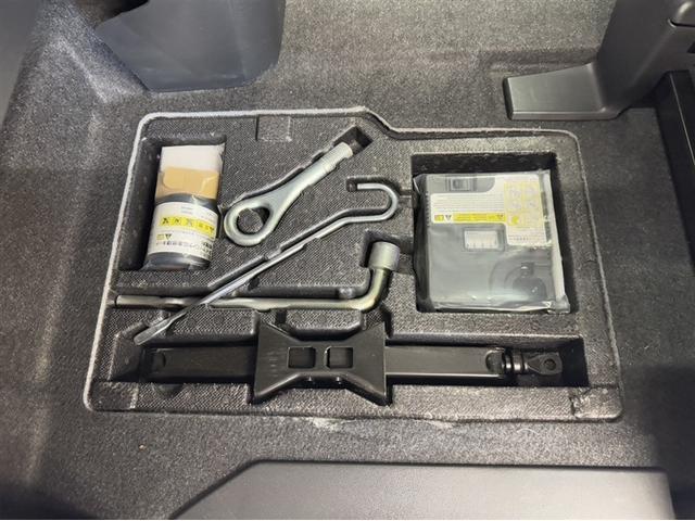 ピクシスメガ L SAIII 衝突被害軽減ブレーキ ペダル踏み間違い急発進抑制装置 車線逸脱警報装置 オートハイビーム 両側電動スライドドア ワンセグ内蔵メモリー Bluetooth バックモニター スマートキー 純正アルミ(19枚目)