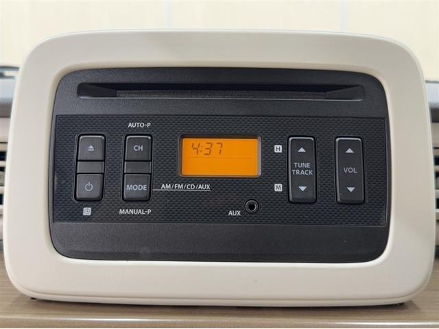 アルトラパン Ｓ　衝突被害軽減ブレーキ　ペダル踏み間違い急発進抑制装置　シートヒーター　ＥＴＣ　ＨＩＤ　アイドリングストップ　ベンチシート　スマートキー　マニュアルエアコン　ＣＤ再生　デュアルエアバック　盗難防止装置（7枚目）