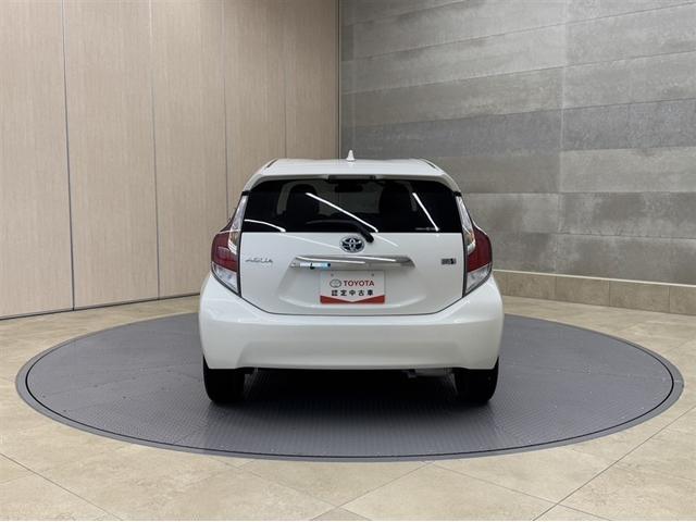 アクア Ｓスタイルブラック　衝突被害軽減ブレーキ　車線逸脱警報装置　オートハイビーム　ワンセグ内蔵メモリー　Ｂｌｕｅｔｏｏｔｈ対応　バックモニター　ＥＴＣ　ワンオーナー　スマートキー　オートエアコン（26枚目）