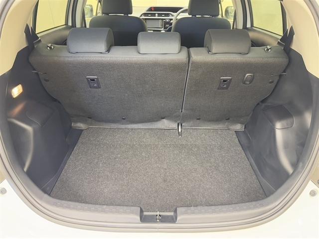 アクア Ｓスタイルブラック　衝突被害軽減ブレーキ　車線逸脱警報装置　オートハイビーム　ワンセグ内蔵メモリー　Ｂｌｕｅｔｏｏｔｈ対応　バックモニター　ＥＴＣ　ワンオーナー　スマートキー　オートエアコン（28枚目）