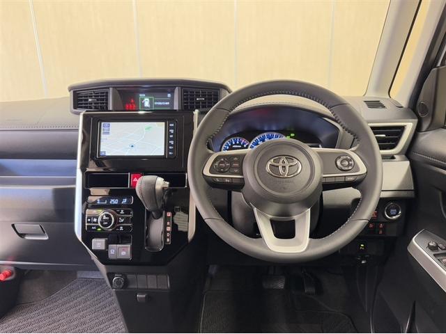 ルーミー カスタムG-T フルエアロ 衝突被害軽減ブレーキ ペダル踏間違急発進抑制装置 車線逸脱警報装置 オートハイビーム 両側電動スライドドア フルセグ内蔵メモリーナビ DVD Bluetooth バックモニター ETC(7枚目)