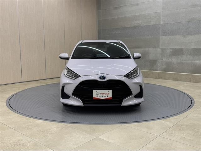 ヤリス ハイブリッドZ 衝突被害軽減ブレーキ ペダル踏み間違い急発進抑制装置 ディスプレイオーディオ Bluetooth LED 全周囲カメラ シートヒーター ブラインドスポットモニター クルーズコントロール オートエアコン(15枚目)