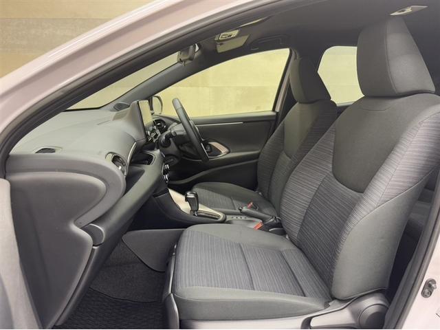 ヤリス ハイブリッドZ 衝突被害軽減ブレーキ ペダル踏み間違い急発進抑制装置 ディスプレイオーディオ Bluetooth LED 全周囲カメラ シートヒーター ブラインドスポットモニター クルーズコントロール オートエアコン(19枚目)