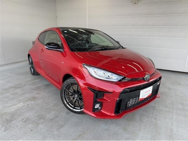 GRヤリス RZ ハイパフォーマンス 試乗車 MT6 ドラレコ シートヒーター 衝突被害軽減ブレーキ 車線逸脱警報装置 オートハイビーム スマートキー クルーズコントロール ディスプレイオーディオ Bluetooth対応 サイドエアバッグ(17枚目)