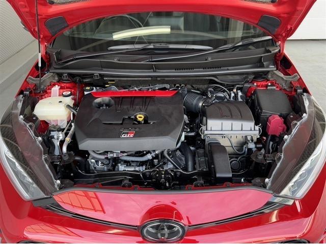 GRヤリス RZ ハイパフォーマンス 試乗車 MT6 ドラレコ シートヒーター 衝突被害軽減ブレーキ 車線逸脱警報装置 オートハイビーム スマートキー クルーズコントロール ディスプレイオーディオ Bluetooth対応 サイドエアバッグ(39枚目)