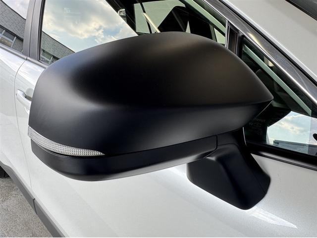 カローラクロス ハイブリッド Z オリジナルカスタマイズ 全周囲モニター ドラレコ AC100V/1500Wコンセント ディスプレイオーディオ Bluetooth対応 ETC クルーズコントロール パワーシート 整備記録簿 サポカーS(4枚目)