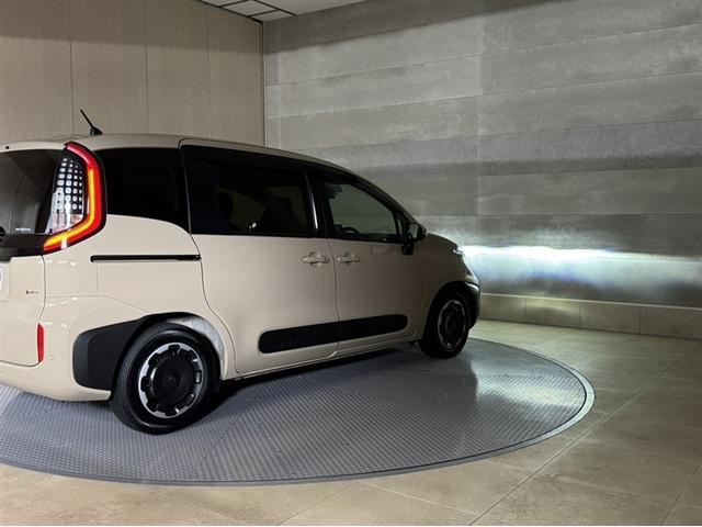 シエンタ ハイブリッドZ 衝突被害軽減ブレーキ ペダル踏み間違い急発進抑制装置 ドライブレコーダー ナビ フルセグ Bluetooth ETC LED 両側電動スライドドア クルーズコントロール ブラインドスポットモニター(18枚目)