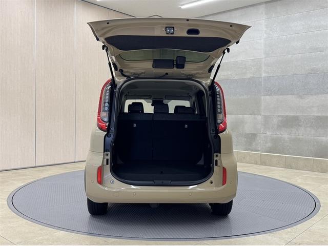 シエンタ ハイブリッドZ 衝突被害軽減ブレーキ ペダル踏み間違い急発進抑制装置 ドライブレコーダー ナビ フルセグ Bluetooth ETC LED 両側電動スライドドア クルーズコントロール ブラインドスポットモニター(31枚目)