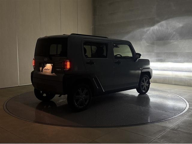 タフト G ダーククロムベンチャー 衝突被害軽減ブレーキ ペダル踏み間違い急発進抑制装置 ドライブレコーダー ナビ フルセグ Bluetooth シートヒーター ETC LED 先進ライト 車線逸脱警報 オートエアコン スマートキー(16枚目)