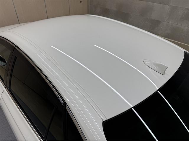 クラウンハイブリッド Ｓ　Ｆｏｕｒ　４ＷＤ　衝突被害軽減ブレーキ　ペダル踏み間違い急発進抑制装置　ドライブレコーダー　ナビ　フルセグ　Ｂｌｕｅｔｏｏｔｈ　ＥＴＣ　ＬＥＤ　クルーズコントロール　バックモニター　オートエアコン　ＣＤ／ＤＶＤ（28枚目）