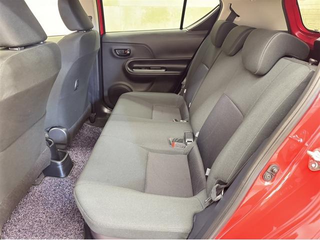 アクア Ｓ　衝突被害軽減ブレーキ　ペダル踏み間違い急発進抑制装置　ドライブレコーダー　ナビ　フルセグ　Ｂｌｕｅｔｏｏｔｈ　バックモニター　先進ライト　車線逸脱警報　オートエアコン　スマートキー　ＣＤ／ＤＶＤ再生（19枚目）