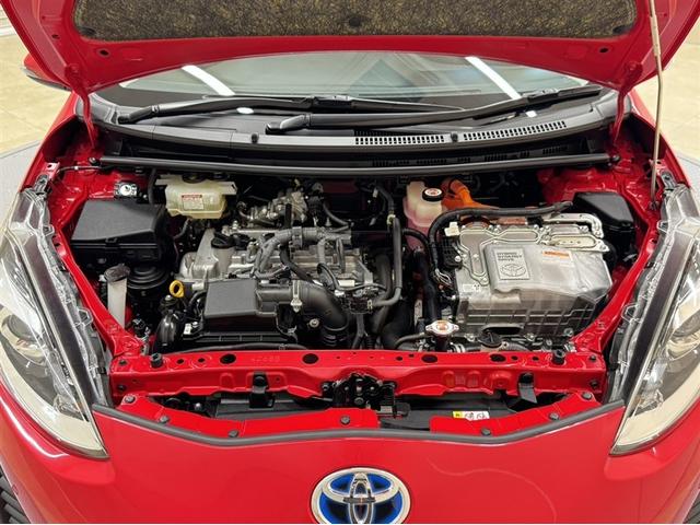 アクア Ｓ　衝突被害軽減ブレーキ　ペダル踏み間違い急発進抑制装置　ドライブレコーダー　ナビ　フルセグ　Ｂｌｕｅｔｏｏｔｈ　バックモニター　先進ライト　車線逸脱警報　オートエアコン　スマートキー　ＣＤ／ＤＶＤ再生（30枚目）