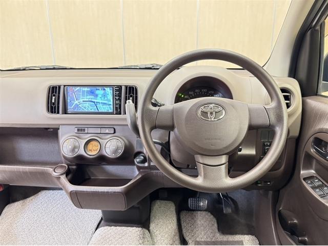 パッソ X Gパッケージ ワンオーナー ナビ ワンセグ Bluetooth ETC アイドリングストップ バックモニター オートエアコン スマートキー デュアルエアバック ベンチシート 横滑り防止装置 盗難防止装置 記録簿(6枚目)