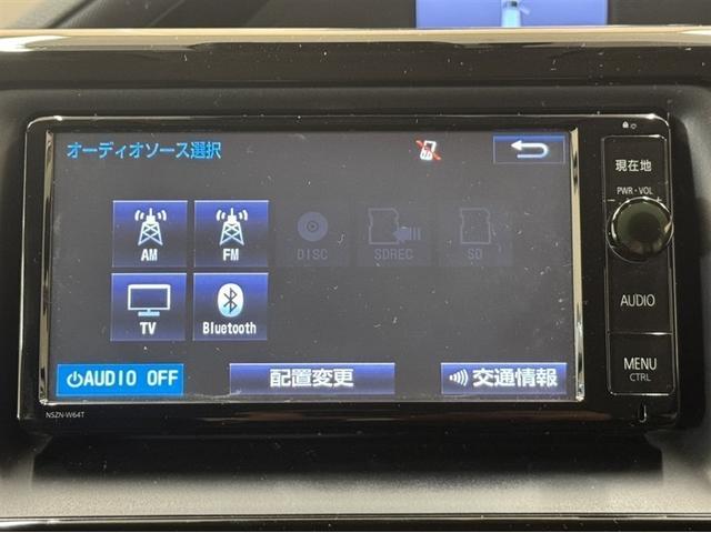 ノア ハイブリッドＳｉ　衝突被害軽減ブレーキ　ナビ　フルセグ　Ｂｌｕｅｔｏｏｔｈ　ＥＴＣ　ＬＥＤ　バックモニター　片側電動スライドドア　ワンオーナー　先進ライト　車線逸脱警報　オートエアコン　リヤクーラー　ＣＤ／ＤＶＤ再生（8枚目）