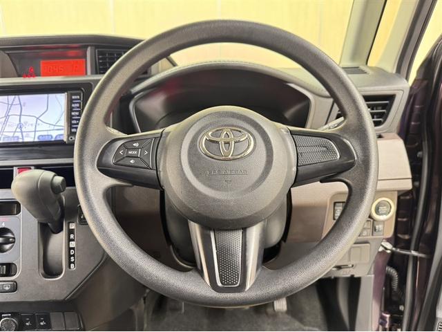 ルーミー Ｘ　Ｓ　衝突被害軽減ブレーキ　ペダル踏み間違い急発進抑制装置　ドライブレコーダー　ナビ　ワンセグ　Ｂｌｕｅｔｏｏｔｈ　ＥＴＣ　バックモニター　アイドリングストップ　片側電動スライドドア　ワンオーナー（6枚目）