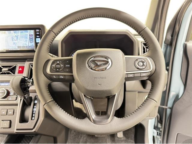 タフト Ｇ　ダーククロムベンチャー　届出済未使用車　衝突被害軽減ブレーキ　ペダル踏み間違い急発進抑制装置　新品純正メモリーナビ　フルセグ　Ｂｌｕｅｔｏｏｔｈ　シートヒーター　バックモニター　サンルーフ　クルーズコントロール　ＣＤ／ＤＶＤ（23枚目）