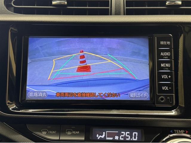 アクア Ｓ　ワンセグ内蔵メモリー　Ｂｌｕｅｔｏｏｔｈ対応　バックモニター　ＥＴＣ　スマートキー　イモビライザー　オートエアコン　横滑り防止装置　ＡＢＳ　全席パワーウィンドウ　パワーステアリング　デュアルエアバッグ（8枚目）