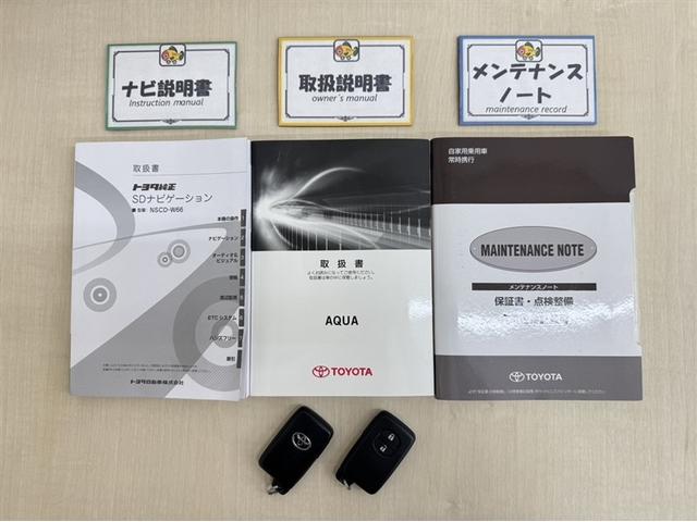 アクア Ｓ　ワンセグ内蔵メモリー　Ｂｌｕｅｔｏｏｔｈ対応　バックモニター　ＥＴＣ　スマートキー　イモビライザー　オートエアコン　横滑り防止装置　ＡＢＳ　全席パワーウィンドウ　パワーステアリング　デュアルエアバッグ（27枚目）