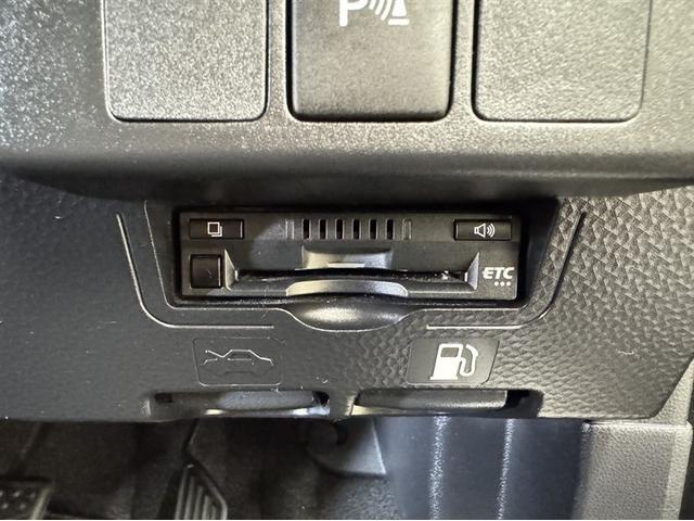 ルーミー カスタムＧ　ディスプレイオーディオ　フルセグＴＶ　Ｂｌｕｅｔｏｏｔｈ対応　バックモニター　ＥＴＣ　シートヒーター　両側電動スライドドア　クルーズコントロール　ワンオーナー　整備記録簿　スマートキー　イモビライザー（9枚目）