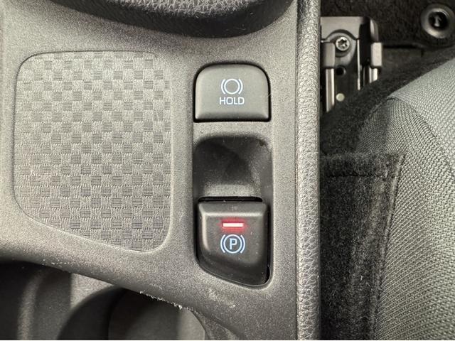 ヤリスクロス Ｘ　衝突被害軽減ブレーキ　ペダル踏み間違い急発進抑制装置　ディスプレイオーディオ　Ｂｌｕｅｔｏｏｔｈ　バックモニター　クルーズコントロール　先進ライト　車線逸脱警報　マニュアルエアコン　スマートキー（21枚目）