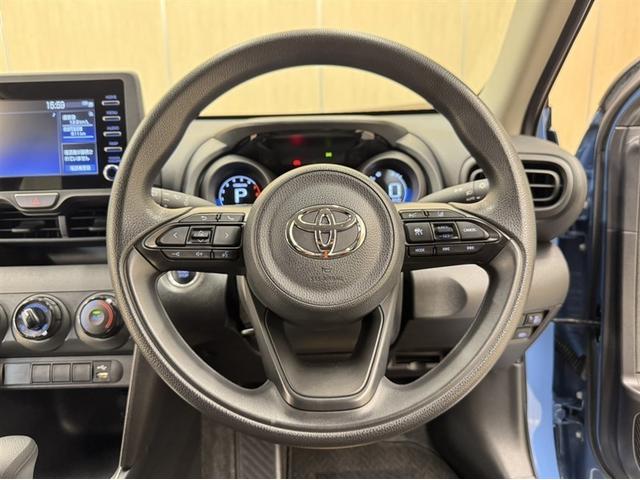 ヤリスクロス Ｘ　衝突被害軽減ブレーキ　ペダル踏み間違い急発進抑制装置　ディスプレイオーディオ　Ｂｌｕｅｔｏｏｔｈ　バックモニター　クルーズコントロール　先進ライト　車線逸脱警報　マニュアルエアコン　スマートキー（22枚目）