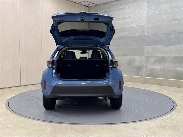 ヤリスクロス Ｘ　衝突被害軽減ブレーキ　ペダル踏み間違い急発進抑制装置　ディスプレイオーディオ　Ｂｌｕｅｔｏｏｔｈ　バックモニター　クルーズコントロール　先進ライト　車線逸脱警報　マニュアルエアコン　スマートキー（26枚目）