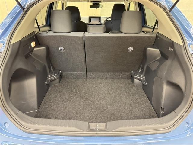 ヤリスクロス Ｘ　衝突被害軽減ブレーキ　ペダル踏み間違い急発進抑制装置　ディスプレイオーディオ　Ｂｌｕｅｔｏｏｔｈ　バックモニター　クルーズコントロール　先進ライト　車線逸脱警報　マニュアルエアコン　スマートキー（27枚目）