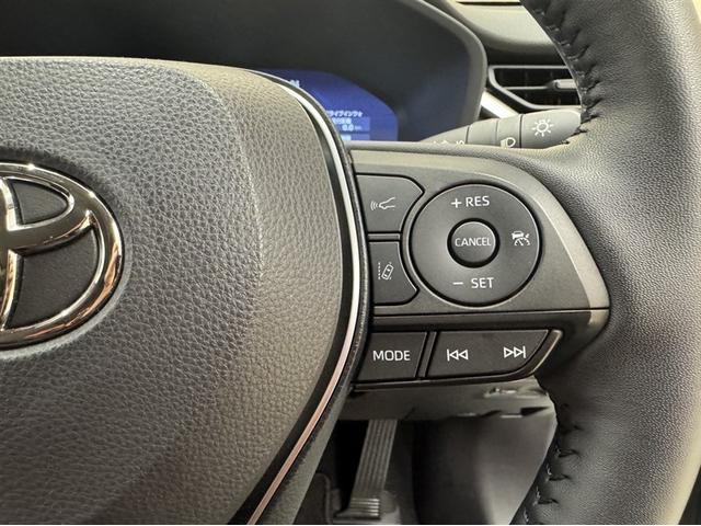 ＲＡＶ４ ハイブリッドアドベンチャー　４ＷＤ　衝突被害軽減ブレーキ　ペダル踏み間違い急発進抑制装置　ナビ　フルセグ　Ｂｌｕｅｔｏｏｔｈ　ＥＴＣ　シートヒーター・ベンチレーション　試乗車　電源コンセント　サンルーフ　クルーズコントロール（7枚目）