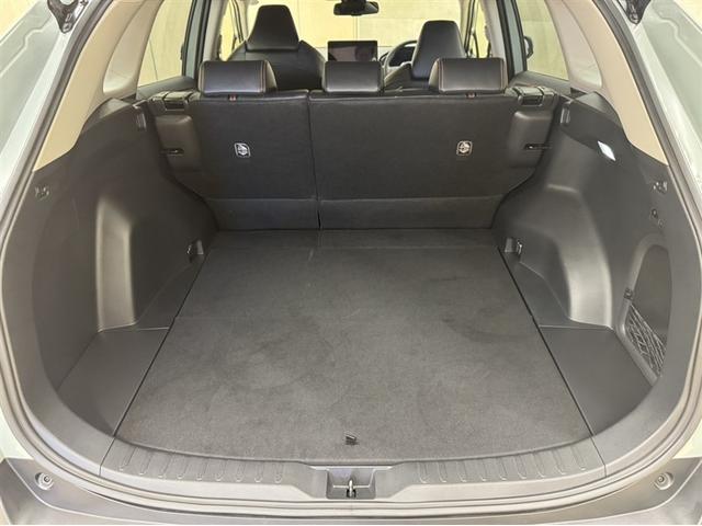 ＲＡＶ４ ハイブリッドアドベンチャー　４ＷＤ　衝突被害軽減ブレーキ　ペダル踏み間違い急発進抑制装置　ナビ　フルセグ　Ｂｌｕｅｔｏｏｔｈ　ＥＴＣ　シートヒーター・ベンチレーション　試乗車　電源コンセント　サンルーフ　クルーズコントロール（32枚目）