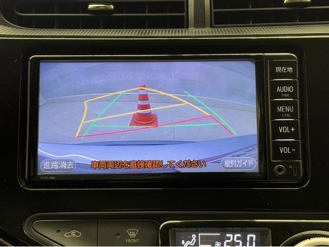 アクア Ｇ　衝突被害軽減ブレーキ　ペダル踏間違い急発進抑制装置　車線逸脱警報装置　オートハイビーム　ワンセグ内蔵メモリー　Ｂｌｕｅｔｏｏｔｈ　バックモニター　ＥＴＣ　スマートキー　ワンオーナー　整備記録簿　ＬＥＤ（8枚目）